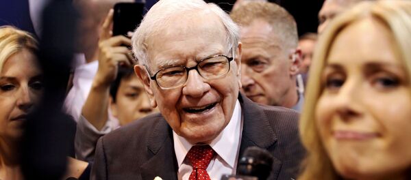 Warren Buffett, inversor y empresario estadounidense Warren Buffett, inversor y empresario estadounidense - Sputnik Mundo