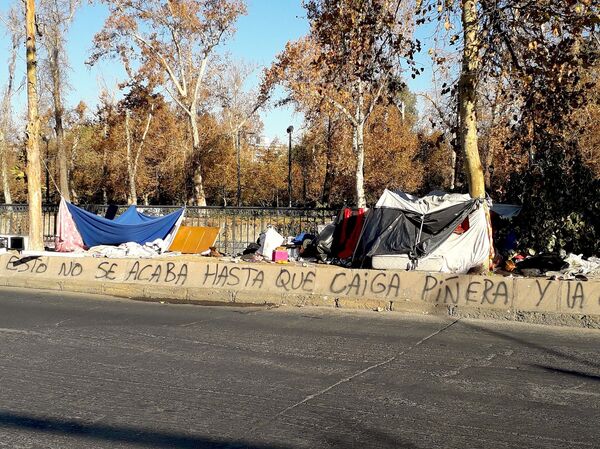 Los 15.454 ciudadanos (al menos) que nadie quiere ver en la pandemia en Chile - Sputnik Mundo