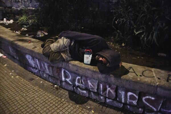 Los 15.454 ciudadanos (al menos) que nadie quiere ver en la pandemia en Chile - Sputnik Mundo