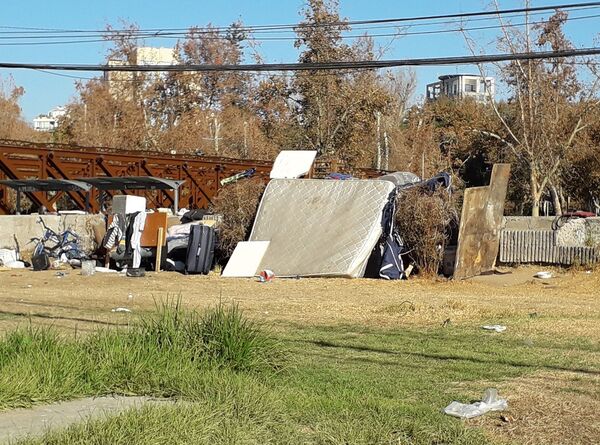 Los 15.454 ciudadanos (al menos) que nadie quiere ver en la pandemia en Chile - Sputnik Mundo