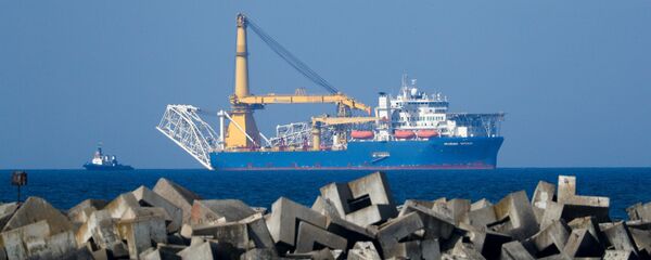 El barco Akademik Cherskiy que se ocupa de la construcción del gasoducto - Sputnik Mundo