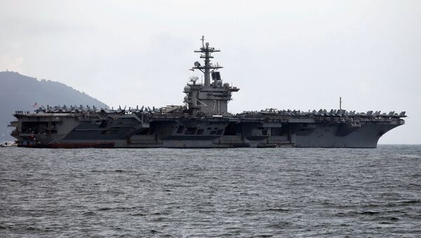 El portaviones estadounidense USS Theodore Roosevelt  - Sputnik Mundo