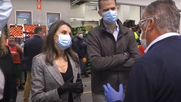 Los Reyes de España visitan de madrugada Mercamadrid Los Reyes de España visitan de madrugada Mercamadrid - Sputnik Mundo