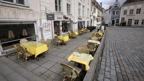 Una calle vacía en Estonia - Sputnik Mundo