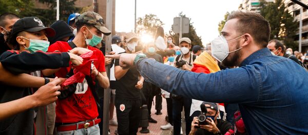 Protesta contra Sánchez - Sputnik Mundo