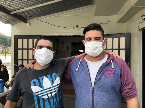 El drama en Argentina de quienes no pueden quedarse en casa porque no la tienen - Sputnik Mundo