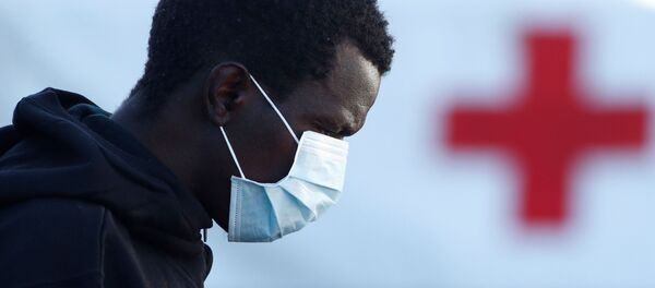 Un migrante (imagen referencial) - Sputnik Mundo