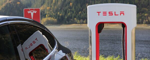 Un automóvil eléctrico (imagen referencial) - Sputnik Mundo