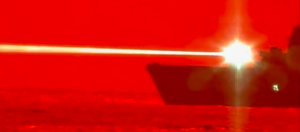 EEUU pone a prueba un cañón láser naval capaz de abatir drones | Vídeo - Sputnik Mundo