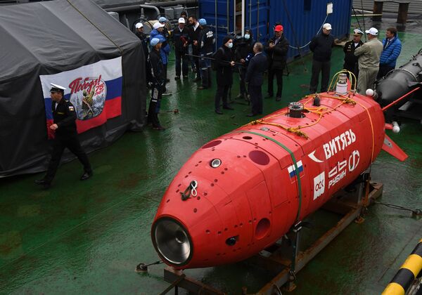 Cómo un vehículo submarino ruso llega al punto más profundo de la fosa de las Marianas

 - Sputnik Mundo