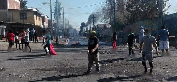 Hambre o coronavirus: la encrucijada de los pobres en Chile Hambre o coronavirus: la encrucijada de los pobres en Chile - Sputnik Mundo