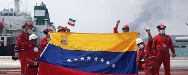 Bienvenida al barco petrolero iraní Fortune en la refinería El Palito, en Venezuela - Sputnik Mundo