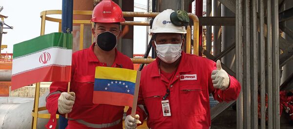 Bienvenida al barco petrolero iraní Fortune en la refinería El Palito, en Venezuela - Sputnik Mundo