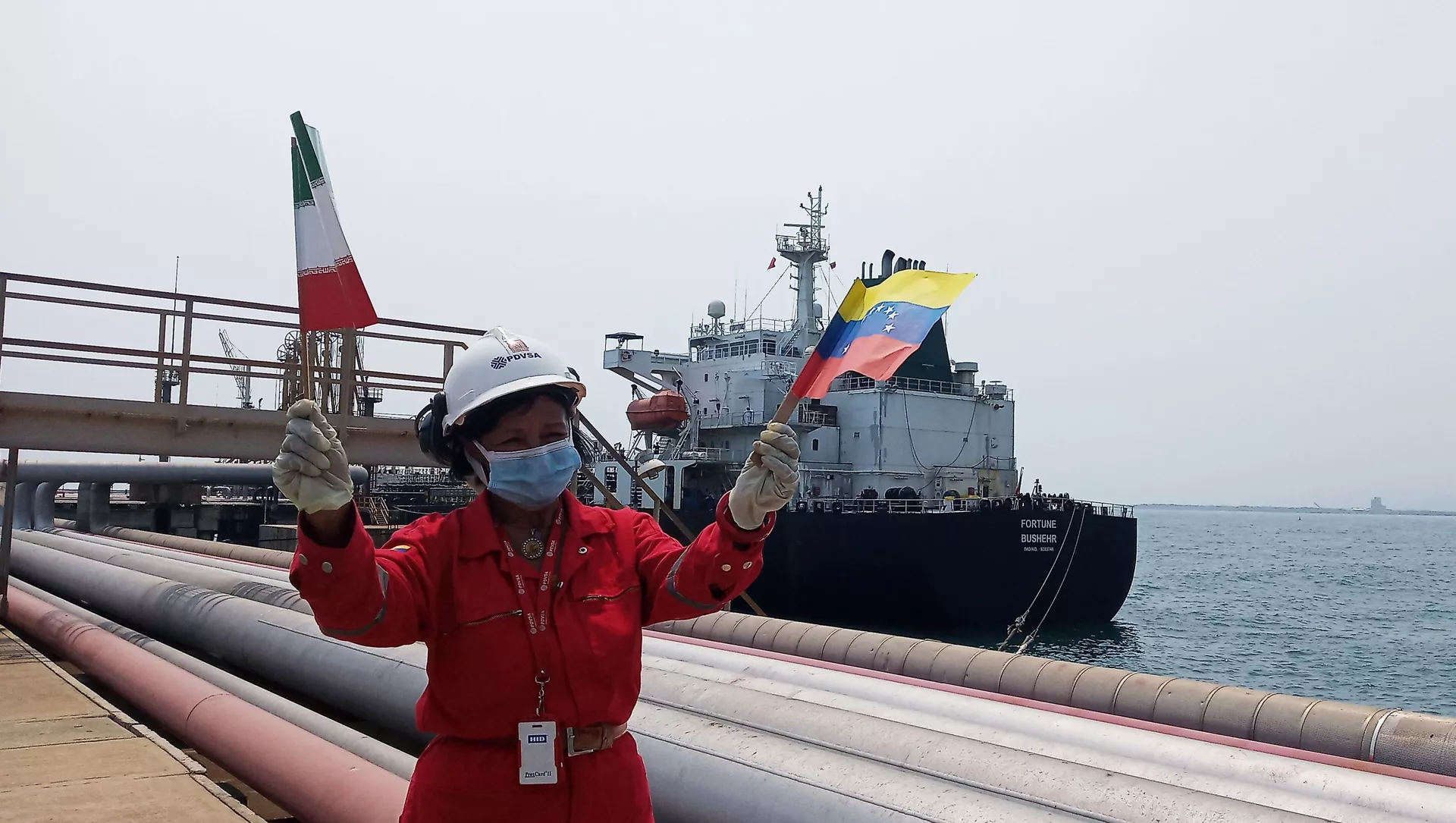 Bienvenida al barco petrolero iraní Fortune en la refinería El Palito, en Venezuela Bienvenida al barco petrolero iraní Fortune en la refinería El Palito, en Venezuela