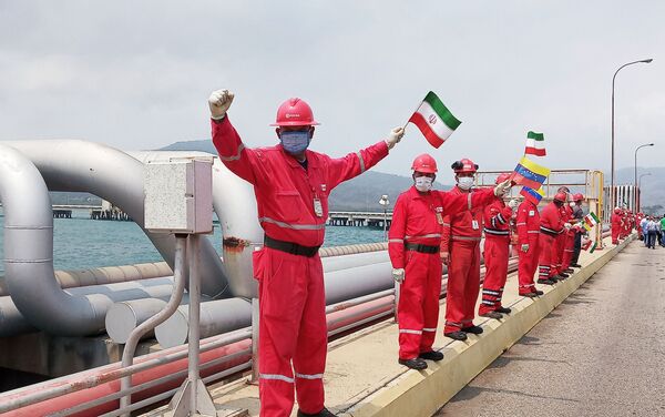 Bienvenida al barco petrolero iraní Fortune en la refinería El Palito, en Venezuela - Sputnik Mundo