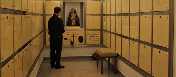 Nichos en la parroquia San Isidro Labrador de Leganés, en Madrid Nichos en la parroquia San Isidro Labrador de Leganés, en Madrid - Sputnik Mundo