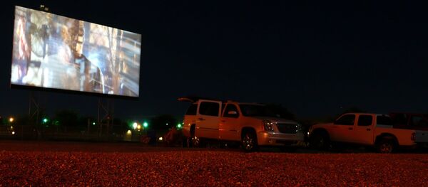 Un autocine (imagen referencial) - Sputnik Mundo