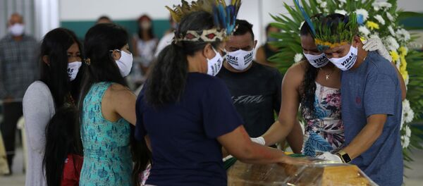 Funeral en Manaos Brasil - Sputnik Mundo