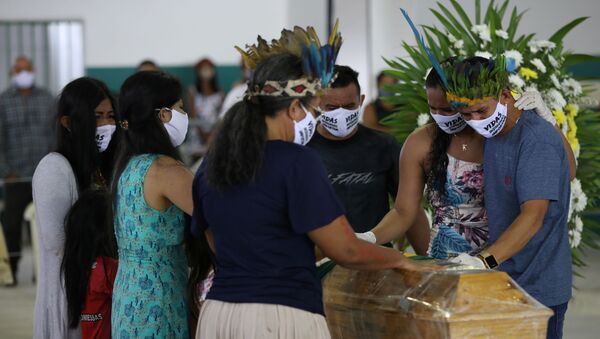 Funeral en Manaos Brasil - Sputnik Mundo