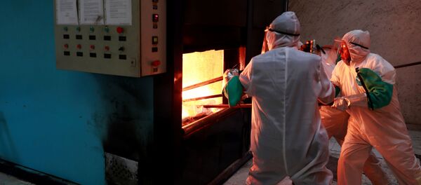 Crematorio San Isidro en Ciudad de México durante la pandemia de COVID-19 - Sputnik Mundo