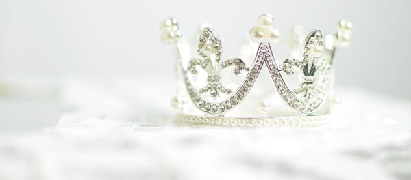 Corona de brillantes Corona de brillantes - Sputnik Mundo