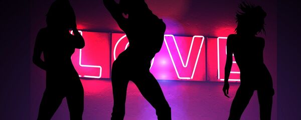 Striptease (ilustración) - Sputnik Mundo