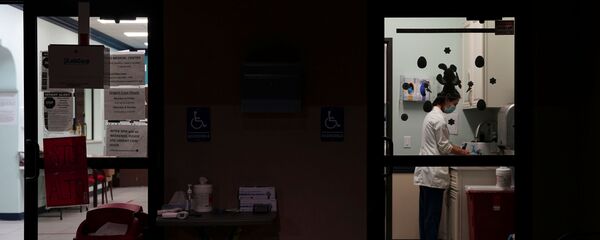 Enfermera (imagen referencial) - Sputnik Mundo