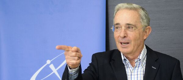 Álvaro Uribe, expresidente y actual senador de Colombia Álvaro Uribe, expresidente y actual senador de Colombia - Sputnik Mundo
