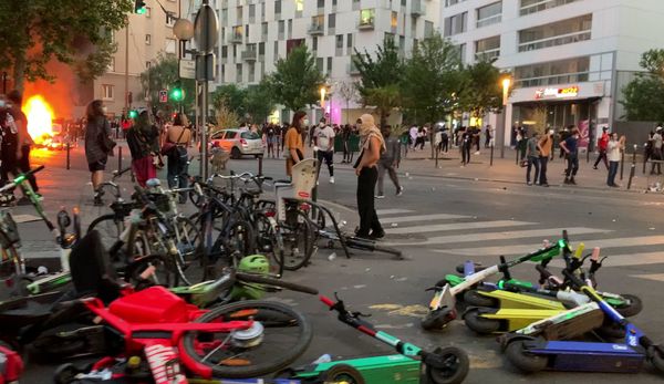 Protestas contra la brutalidad policial en París
 - Sputnik Mundo