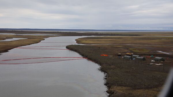 Derrame de combustible diesel en Norilsk Derrame de combustible diesel en Norilsk - Sputnik Mundo