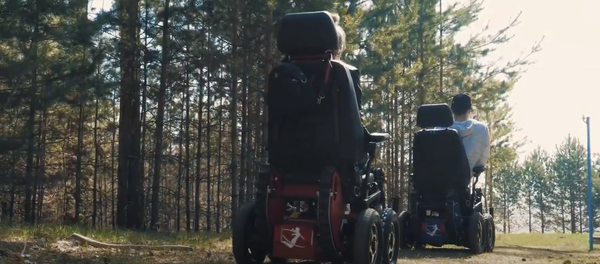 Sillas de ruedas todoterrenos Caterwil GTS 4WD - Sputnik Mundo