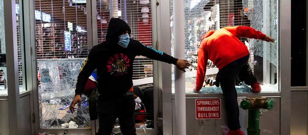 Saqueos en Nueva York - Sputnik Mundo