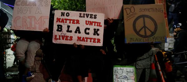 Homenaje a George Floyd en Seattle - Sputnik Mundo