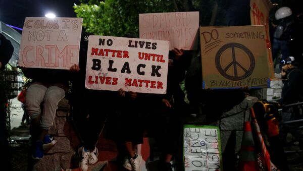 Homenaje a George Floyd en Seattle Homenaje a George Floyd en Seattle - Sputnik Mundo