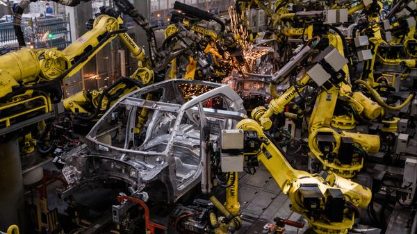 Una planta de producción de automóviles Una planta de producción de automóviles - Sputnik Mundo