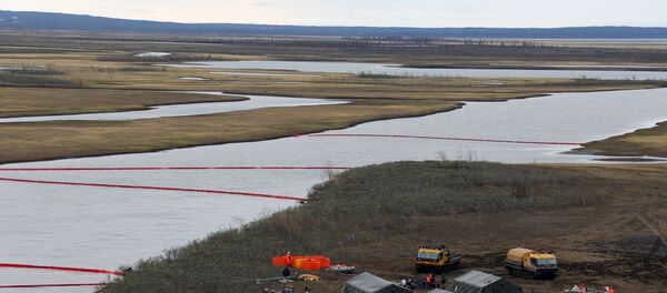 Derrame de combustible en Norilsk Derrame de combustible en Norilsk - Sputnik Mundo