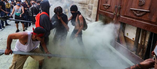 Protestas en Jalisco contra la violencia policial - Sputnik Mundo