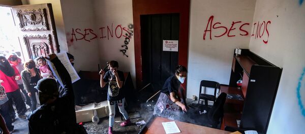 Protestas en Jalisco contra la violencia policial - Sputnik Mundo