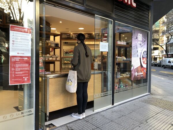 Así se reinventa la gastronomía argentina para sobrevivir a la pandemia - Sputnik Mundo