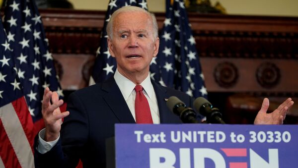 El exvicepresidente de EEUU, Joe Biden, confirma formalmente la nominación demócrata para las próximas elecciones presidenciales de EEUU. Según un recuento, el exvicepresidente obtuvo el voto de 1.993 delegados, superando levemente los 1.991 requeridos, tras las primarias del 2 de junio en siete estados y el Distrito de Columbia. - Sputnik Mundo