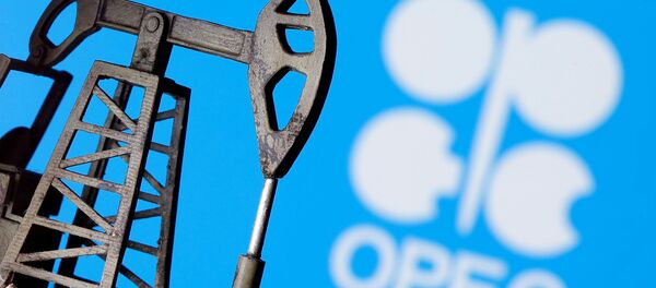 El logo de OPEP y una bomba de petróelo impresa en 3D - Sputnik Mundo