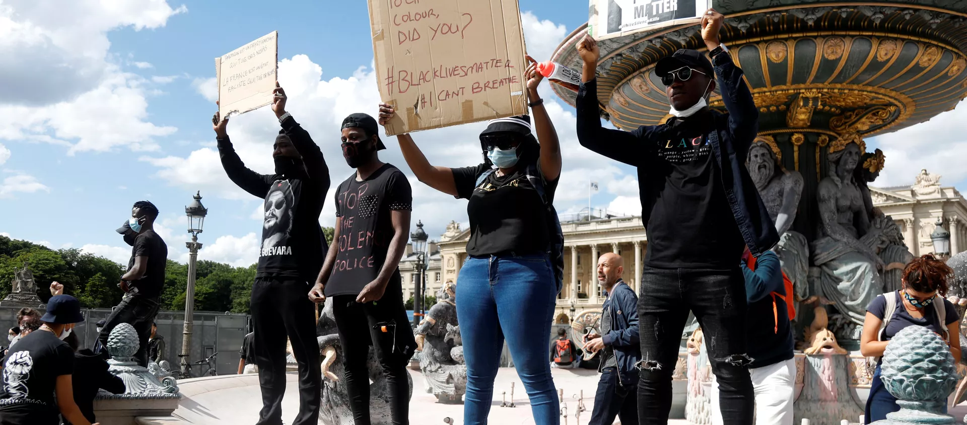 Protestas en París contra el racismo y la violencia policial Protestas en París contra el racismo y la violencia policial - Sputnik Mundo, 1920, 06.06.2020