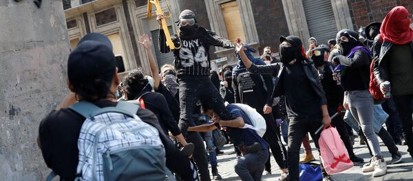 Protestas contra la violencia policial, Ciudad de México - Sputnik Mundo