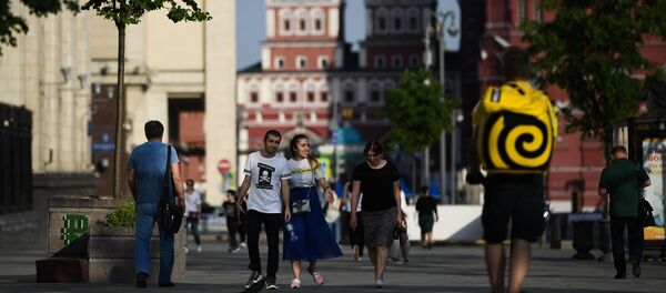 Los moscovitas salen a pasear - Sputnik Mundo