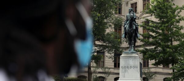 Monumento a un confederado John B. Gordon en Atlanta, EEUU Monumento a un confederado John B. Gordon en Atlanta, EEUU - Sputnik Mundo