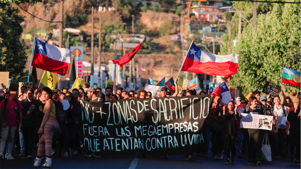 El peligro continúa: a un año del fallo de la justicia chilena por contaminación en Quintero y Puchuncaví El peligro continúa: a un año del fallo de la justicia chilena por contaminación en Quintero y Puchuncaví - Sputnik Mundo