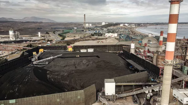 El peligro continúa: a un año del fallo de la justicia chilena por contaminación en Quintero y Puchuncaví El peligro continúa: a un año del fallo de la justicia chilena por contaminación en Quintero y Puchuncaví - Sputnik Mundo