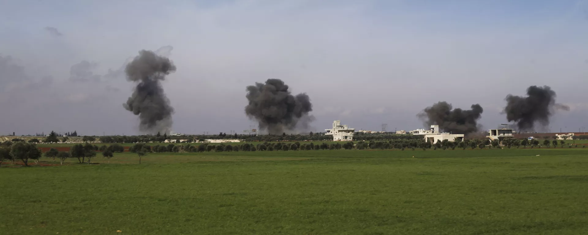 Un bombardeo en la provincia de Idlib, Siria (archivo) Un bombardeo en la provincia de Idlib, Siria (archivo) - Sputnik Mundo, 1920, 29.06.2021