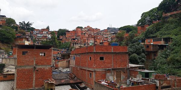 En tiempos de pandemia, las mujeres de Hogares de la Patria son un sostén de la economía popular en Venezuela En tiempos de pandemia, las mujeres de Hogares de la Patria son un sostén de la economía popular en Venezuela - Sputnik Mundo