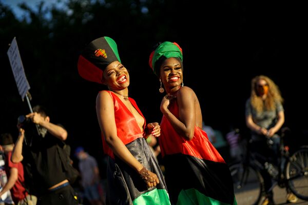 Protestas, caballos y Spiderman: las fotos más llamativas de la semana - Sputnik Mundo